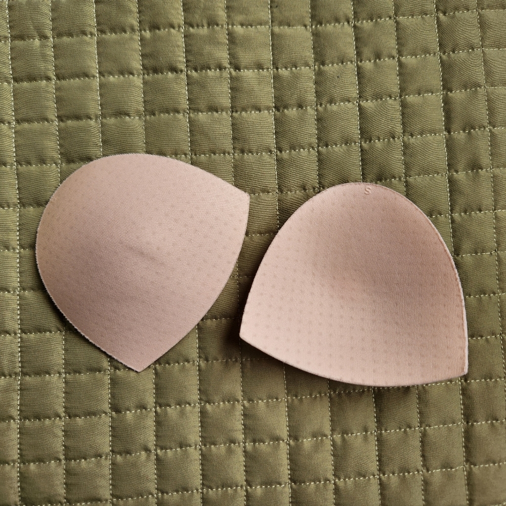 LuluLemon Sports Bra 6 Strappy - Picture 5 of 5